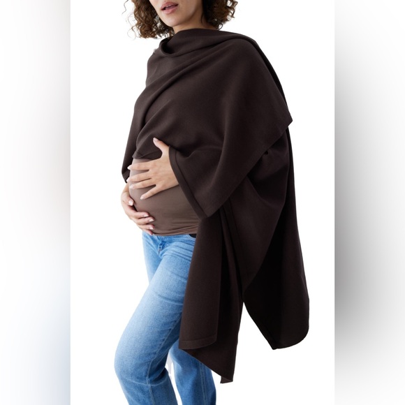 Never Worn Ingrid & Isabel Maternity ans Nursing Sweater - Picture 3 of 5